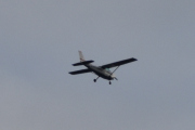 Morten 29 september 2022 - LN-MTH over Høyenhall, her kom jeg litt for sent ut, men kjenner igjen flyet. Det er Sameiet LN-MTH som er ute med sin Cessna 172N Skyhawk 100 II