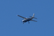 Morten 1 april 2023 - Cessna 208B Grand Caravan over Høyenhall, du er fremdeles for langt unna, men jeg ser at du driver med oppmåling av et slag