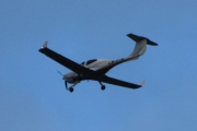 Morten 10 august 2023 - LN-FTM besøker Høyenhall, nå er det snart valg - hva vil skje med Kjeller flyplass...