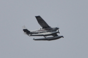 Morten 27 august 2023 - N3547T over Høyenhall, det er en Cessna T206H Turbo Stationair II fra 2001 som kommer her, og jeg vet ikke hvem som flyr