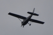 Morten 15 juli 2023 - LN-NRO over Høyenhall igjen, det er Nedre Romerike Flyklubb som kommer med sin Cessna 172 Skyhawk igjen