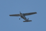 Morten 15 juni 2023 - LN-MTH besøker Høyenhall, det er Sameiet LN-MTH som kommer med sin Cessna 172N Skyhawk 100 II fra 1979