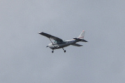 Morten 19 juli 2023 - LN-MTH over Høyenhall, det er en Cessna 172N Skyhawk 100 II fra 1979 som Sameiet LN-MTH eier. En vakker dag så sitter jeg i dette flyet :-)