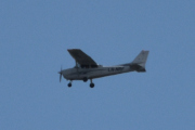 Morten 22 juni 2023 - LN-NRF over Høyenhall, det er Nedre Romerike Flyklubb som er ute med sin Cessna 172 Skyhawk