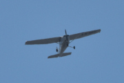 Morten 25 juni 2023 - LN-NRF besøker Høyenhall, det er Nedre Romerike Flyklubb som kommer med sin Cessna 172 Skyhawk