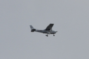 Morten 30 juni 2023 - LN-NRO over Høyenhall, det er Nedre Romerike Flyklubb som er ute med sin Cessna 172 Skyhawk. Første gangen jeg dokumenterte et av Nedre Romerike Flyklubb sine fly, var i 2017