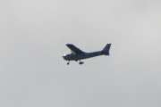Morten 7 juli 2023 - Cessna over Høyenhall, det ser ut som det er Nedre Romerike Flyklubb som er ute med sin Cessna 172 Skyhawk