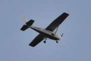 Morten 30 september 2023 - LN-NRF over Høyenhall, det er Nedre Romerike flyklubb som er ute med sin Cessna 172S Skyhawk SP fra 2006