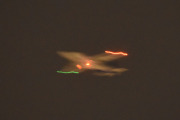 Morten 29 desember 2023 - Småfly over Høyenhall, det er litt for sent på kvelden. Jeg har ikke tatt bilde av et småfly 29 desember før. God Jul og Godt Nyttår