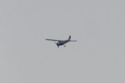 Morten 3 desember 2023 - Cessna over Høyenhall, jeg tror jeg kjenner igjen halen :-)