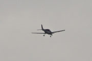 Morten 11 februar 2023 - N220MR over Høyenhall, hvis jeg gjetter på en Cirrus SR22 G3 fra 2011, så er jeg nok ikke så langt unna