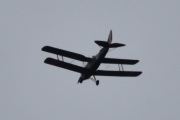 Morten 27 juli 2023 - LN-BDM over Høyenhall, det er DeHavilland DH 82A Tiger Moth nr. 153 fra 1941 som Nedre Romerike Flyklubb Veteranflygruppa eier