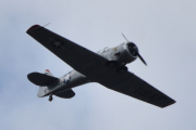 Morten 7 juli 2023 - LN-PFX besøker Høyenhall, det er Flying Sales på Notodden som kommer med sin Canadian Car and Foundry T-6 Harvard Mk. 4 fra 1952