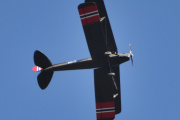 Morten 11 juni 2023 - Tiger Moth 153 besøker Høyenhall, det er Nedre Romerike Flyklubb Veteranflygruppa som kommer i kveldinga