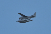Morten 27 juni 2023 - LN-XXA over Høyenhall, det er Kjus Holding som holder til på Fornebu. Dem kommer i sin Cessna T206H Turbo Stationair, og jeg må innrømme at jeg slipper forbi noen fly nå