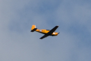 Morten 30 juni 2023 - LN-BII over Høyenhall, det er Anne som er ute med sin Saab 91B Safir