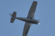 Morten 19 mai 2023 - LN-NRF besøker Høyenhall, det er Nedre Romerike Flyklubb som kommer fra den andre kanten