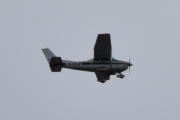 Morten 2 mai 2023 - LN-ULF besøker Høyenhall, det er Sameiet LN-ULF som er ute med sin Cessna 182P Skylane fra 1976
