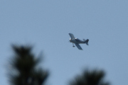 Morten 20 mai 2023 - Van's RV-6 over Høyenhall, jeg har så dårlig sikt, men den kommer til og passere Tiger Moth