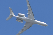 Morten 26 mai 2023 - PS-APM besøker Høyenhall, det er en Bombardier Global 6000 fant jeg ut