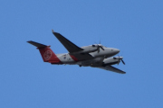 Morten 3 mai 2023 - LN-KYV besøker Høyenhall, det er Kystvakten som kommer med sin Hawker Beechcraft B350ER King Air fra 2011