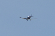 Morten 6 mai 2023 - Småfly over Høyenhall, men jeg gjetter at det er Oslo Flyverklubb med sin Tecnam