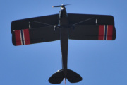 Morten 6 mai 2023 - Tiger Moth besøker Høyenhall