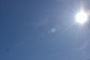 Morten 6 mai 2023 - Tiger Moth besøker Høyenhall, her fikk vi med solen også