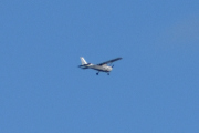 Morten 15 mars 2023 - Småfly over Høyenhall, det er nok Nedre Romerike Flyklubb som er ute med sin Cessna 172 Skyhawk