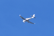 Morten 8 mars 2023 - LN-NRC over Høyenhall, ja jeg er hjemme igjen. Dette er Nedre Romerike Flyklubb som er ute med sin Aquila AT01-100A (Kommersiell betegnelse A211) som ble bygget og levert klubben i april 2018