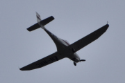 Morten 28 oktober 2023 - LN-NRC besøker Høyenhall, det er Nedre Romerike Flyklubb som er ute med sin Aquila AT01-100A (Kommersiell betegnelse A211) fra 2018
