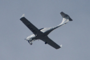 Morten 10 september 2023 - LN-FTS besøker Høyenhall, klokken er 14.42. Det er Oslo Flyveklubb som kommer med sin Diamond DA-40 NG Sierra fra 2016