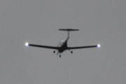 Morten 14 september 2023 - Diamond DA-40 NG over Høyenhall, jeg kan jo ikke skrive at det er samme flyet som i sted...