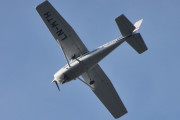 Morten 27 september 2023 - LN-MTH besøker Høyenhall, det er Sameiet LN-MTH som kommer med sin Cessna 172N Skyhawk 100 II fra 1979, og dette flyet kjenner jeg veldig godt