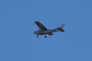 Morten 5 september 2023 - LN-NRF over Høyenhall, det er Nedre Romerike flyklubb som er ute med sin Cessna 172 Skyhawk fra 2006