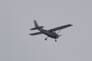 Morten 11 mars 2023 - LN-NRF over Høyenhall, det er Nedre Romerike Flyklubb som er ute med sin Cessna 172 Skyhawk. Da har vi sett begge flyene i dag