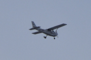 Morten 11 mars 2023 - LN-NRO over Høyenhall, det er Nedre Romerike Flyklubb som er ute med sin Cessna 172 Skyhawk