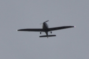 Morten 16 april 2023 - LN-NRA besøker Høyenhall, det er Nedre Romerike Flyklubb som kommer med sin SkyDemon