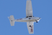 Morten 25 februar 2023 - LN-NRO besøker Høyenhall, det er Nedre Romerike Flyklubb som kommer med sin Cessna 172 Skyhawk