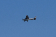 Morten 6 mai 2023 - LN-NRF over Høyenhall, det er Nedre Romerike Flyklubb som er ute med sin Cessna. Ser du hvor like disse Cessna-ene er, noen kan være fra 1960 og andre fra 2010?
