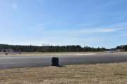 Morten 12 april 2024 - LN-HAU og LN-GBZ på Starmoen flyplass, LN-HAU er en Piper PA-18A-150 fra 1959 som Norges Luftsportforbund eier. Seilflyet LN-GBZ er en Alexander Schleicher ASK 21 fra 2006 som Elverum Flyklubb eier. Som dere skjønner er jeg på service tur med nybilen