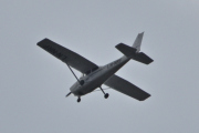 Morten 13 august 2024 - LN-NRF over Høyenhall, det er Nedre Romerike flyklubb som er ute i det dårlige været med sin Cessna 172S Skyhawk SP fra 2006