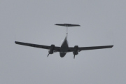 Morten 18 august 2024 - LN-PFE over Høyenhall igjen, det var så vidt jeg rakk å se Pilot Flight Academy komme med sin Diamond DA-42 NG Twin Star fra 2019