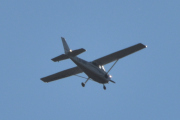 Morten 31 august 2024 - LN-NRF over Høyenhall, det er Nedre Romerike flyklubb som er ute med sin Cessna 172S Skyhawk SP fra 2006