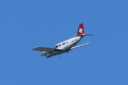Morten 12 juli 2024 - LN-HEI over Høyenhall, det er Oslo Flight Academy som er ute med sin Piper PA-34-200T Seneca II fra 1979