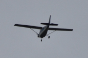 Morten 3 juli 2024 - LN-NPK besøker Høyenhall, det er Anne og Lars som kommer med sin Cessna 172B Skyhawk fra 1961, og jeg kom for sent ut
