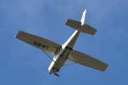 Morten 31 juli 2024 - LN-IPR besøker Høyenhall, det er RL Entrepenør som kommer med sin Cessna R182 Skylane RG fra 1978