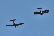 Morten 31 mai 2024 - To veteranfly over Høyenhall, her snakker vi om flyene til Nedre Romerike Flyklubb Veteranflygruppa