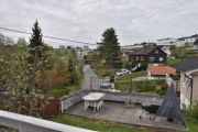 Morten 8 mai 2024 - Det er Norges frigjøringsdag i dag og jeg så noen fly over Høyenhall. Først så kom LN-UXA, så LN-NCC, og så kom LN-XXA. En Piper og to sjøfly, ikke dårlig det.