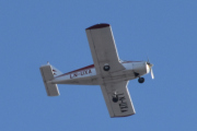Morten 7 mars 2024 - LN-UXA besøker Høyenhall, det er Kai Vidar som kommer med sin Piper PA-28-140 Cherokee Cruiser fra 1967